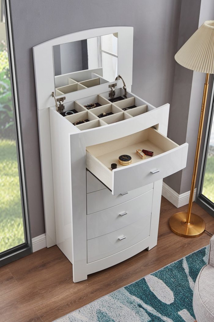 CL-Barcelona Chest-B1